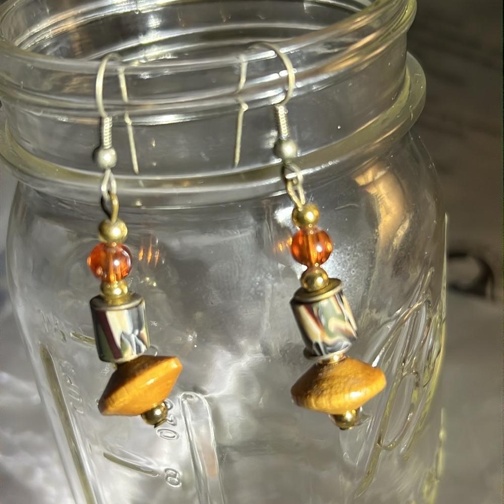 👂🏽 jewels - Picture 2 of 3